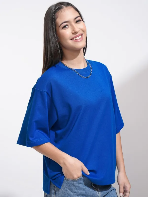 Tokyo Talkies Women Blue Solid Round Neck T-Shirt