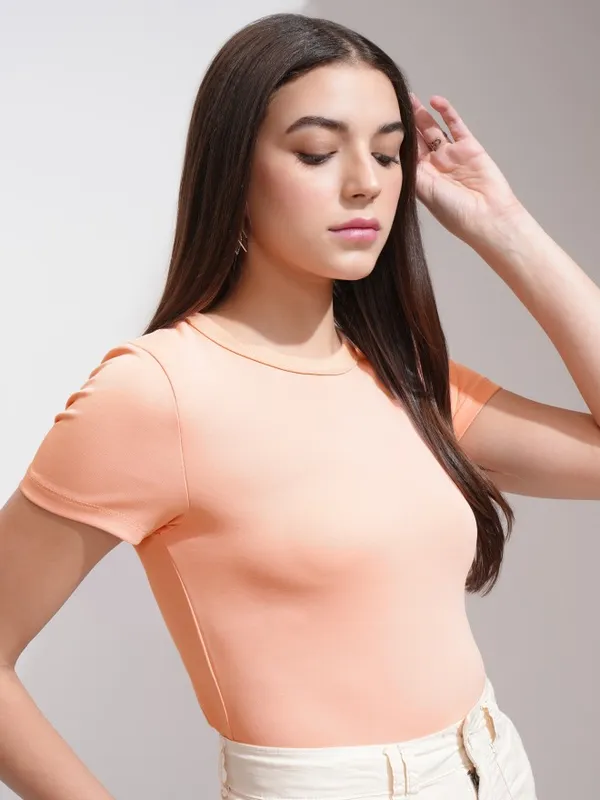 Tokyo Talkies Women Peach Solid Round Neck T-Shirt