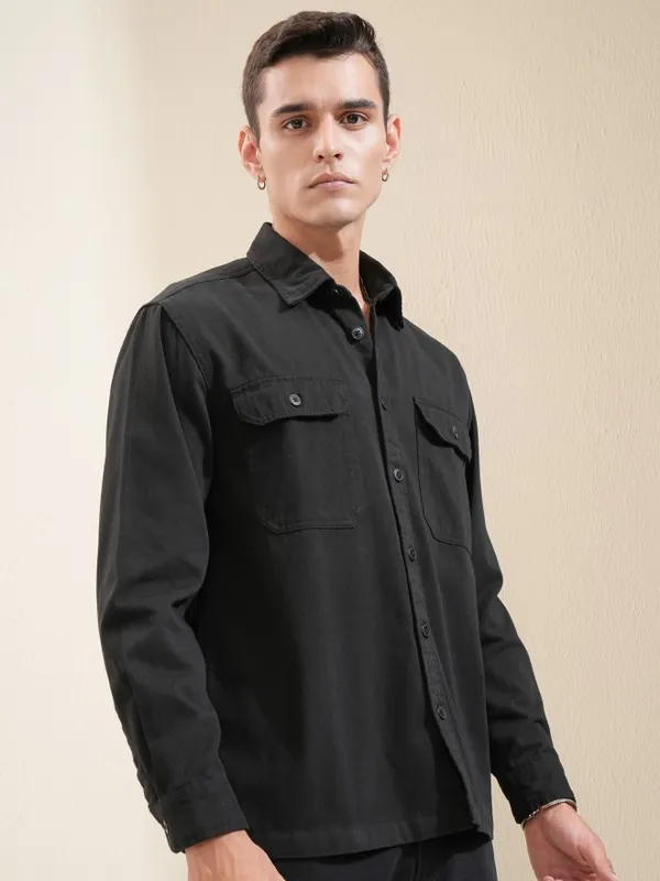 Highlander Men Black Solid Oversized Fit Casual Shirt