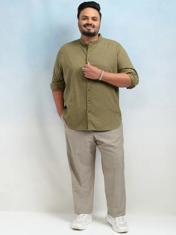 Men Regular Fit Casual Shirt