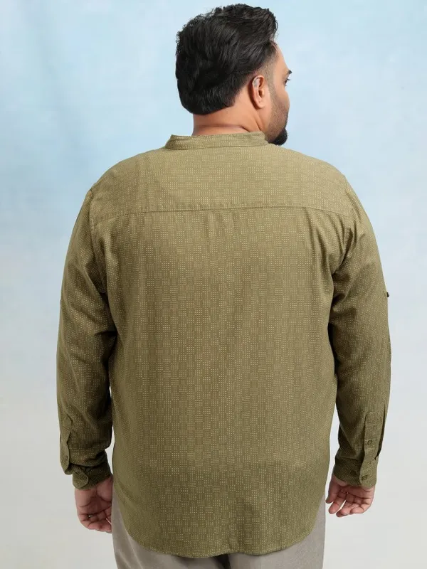 Men Regular Fit Casual Shirt