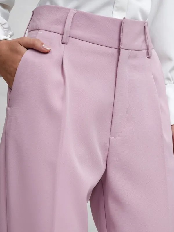 Tokyo Talkies Women Pink Solid Regular Fit Casual Trouser