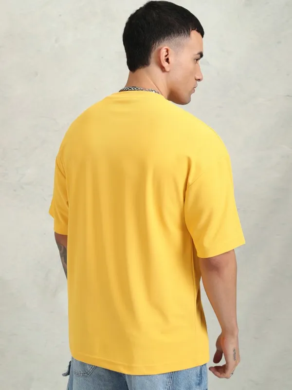 Highlander Men Yellow Printed Oversized Fit T-Shirt