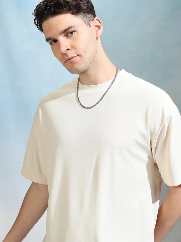 Highlander Men Cream Solid Round Neck Oversized Fit T-Shirt