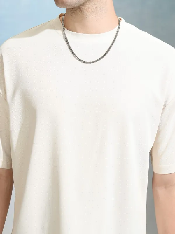 Highlander Men Cream Solid Round Neck Oversized Fit T-Shirt