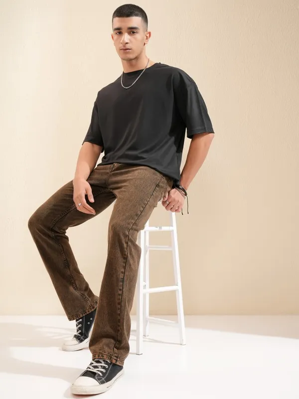Highlander Men Black Solid Round Neck Oversized Fit T-Shirt