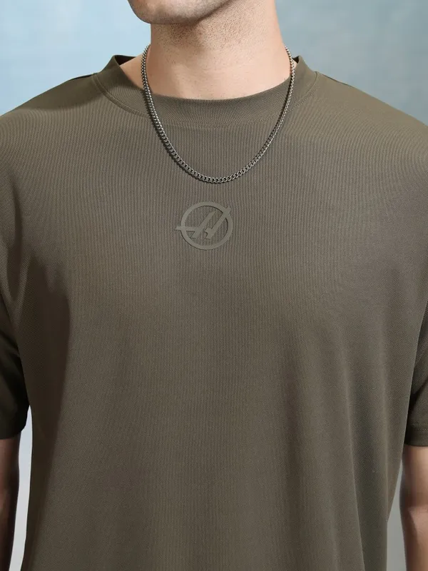 Highlander Men Olive Solid Round Neck Relaxed Fit T-Shirt