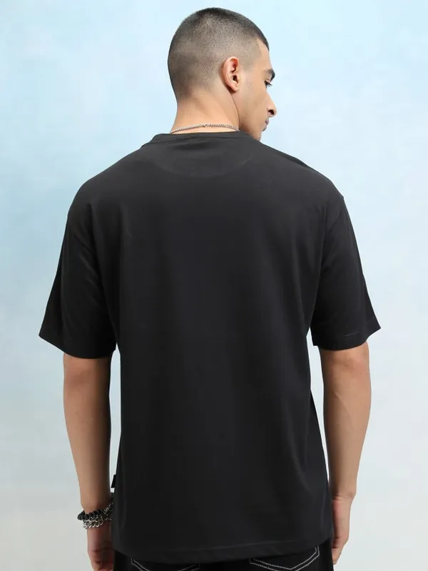 Highlander Men Black Round Neck Drop Shoulder Oversized Tshirt