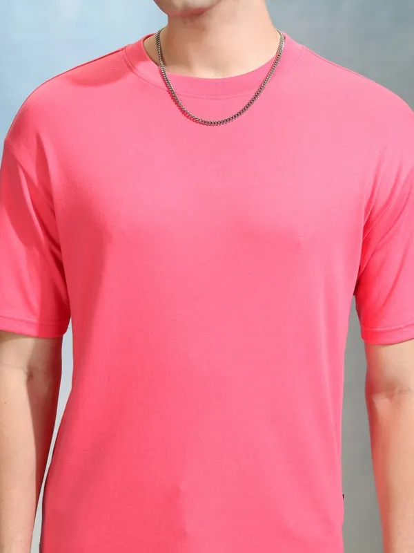 Highlander Men Rose Solid Round Neck Relaxed Fit T-Shirt