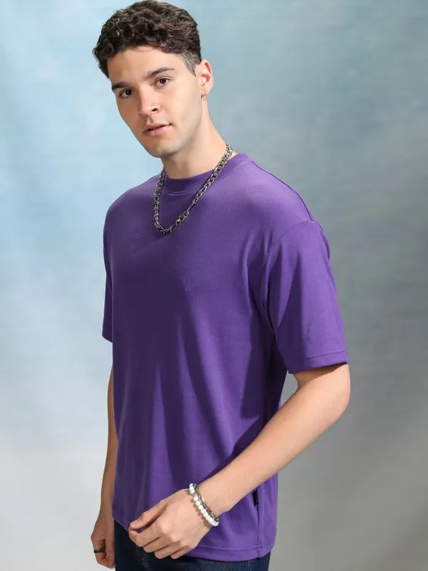 Highlander Men Purple Solid Round Neck Relaxed Fit T-Shirt