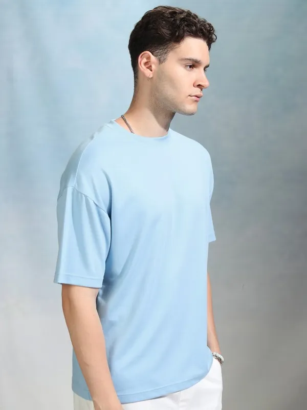 Highlander Men Blue Solid Round Neck Oversized Fit T-Shirt