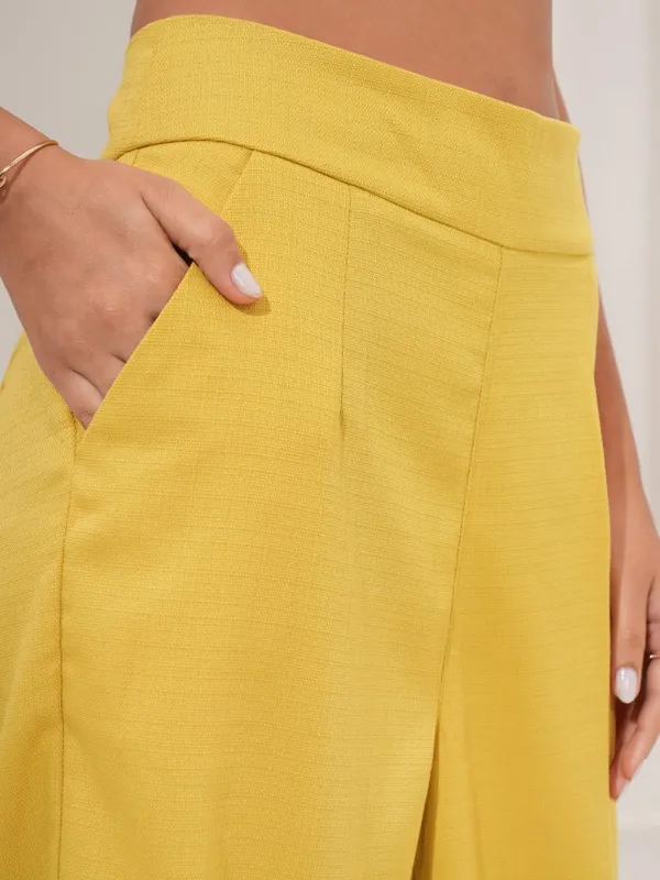 Tokyo Talkies Women Yellow Regular Solid Formal Trouser