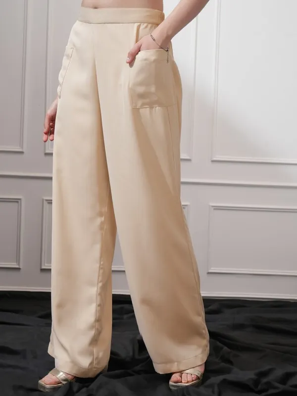 Solid Flared Casual Trouser