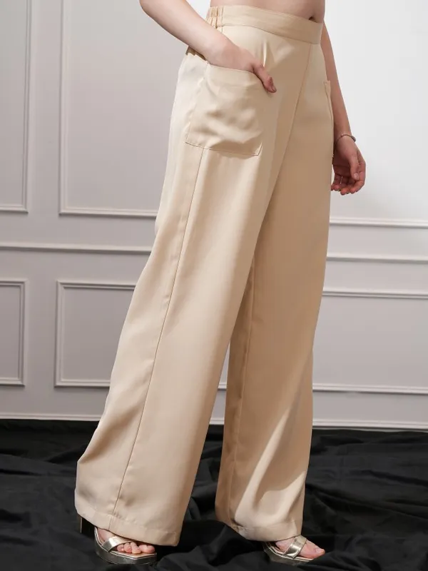 Solid Flared Casual Trouser