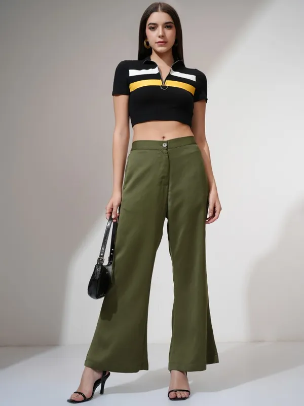 Tokyo Talkies Women Olive Solid Flared Casual Trouser