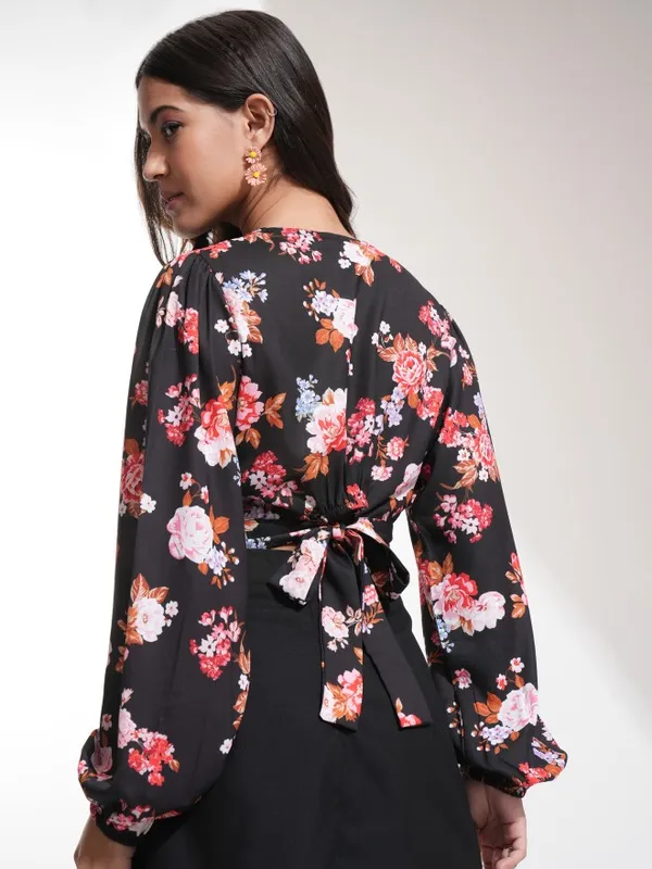 Tokyo Talkies Women Black Printed Blouson Top