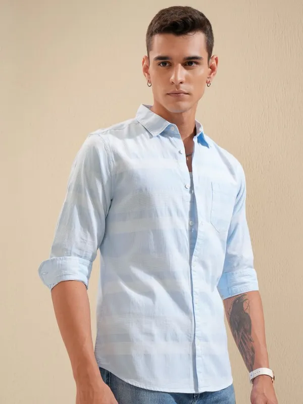 Highlander Men Blue Striped Regular Fit Casual Shirt