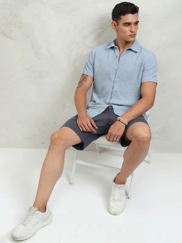 Highlander Men Blue Textured Regular Fit Casual Shirt