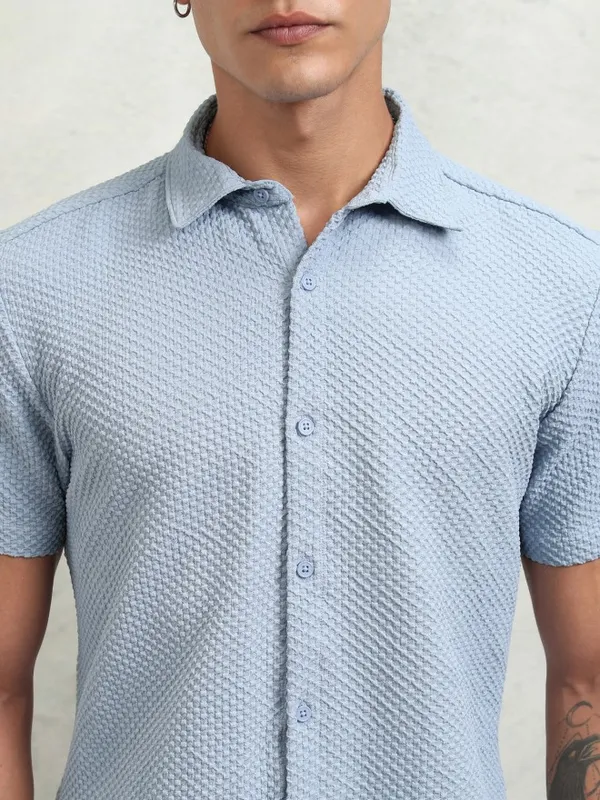 Highlander Men Blue Textured Regular Fit Casual Shirt