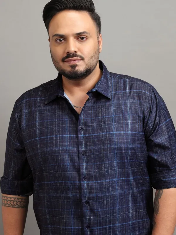 Xtra Ordinary By Highlander Men Navy Blue Checked Regular Fit Casual Shirt