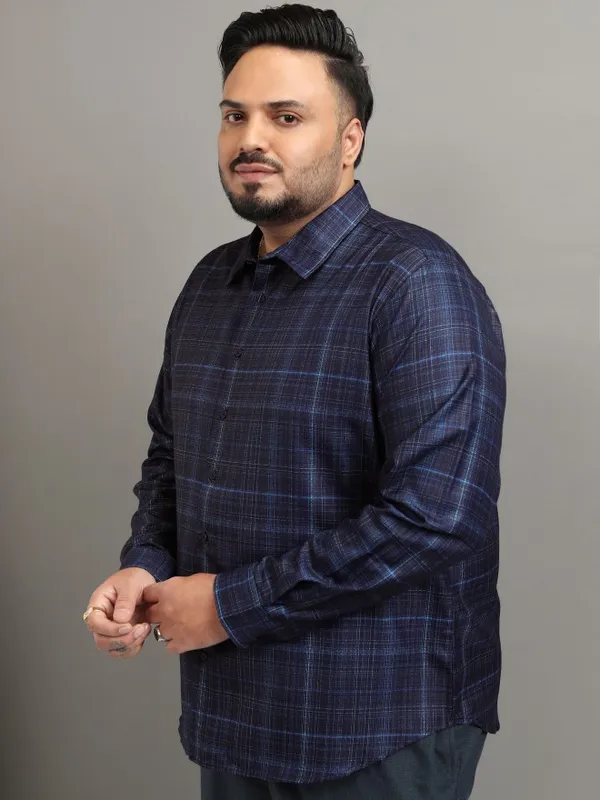 Xtra Ordinary By Highlander Men Navy Blue Checked Regular Fit Casual Shirt