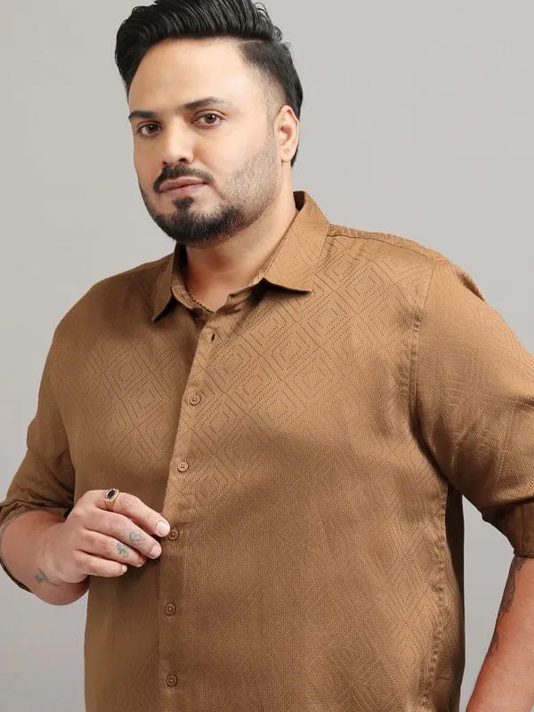 Xtra Ordinary By Highlander Men Brown Textured Regular Fit Casual Shirt