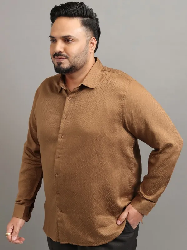 Xtra Ordinary By Highlander Men Brown Textured Regular Fit Casual Shirt