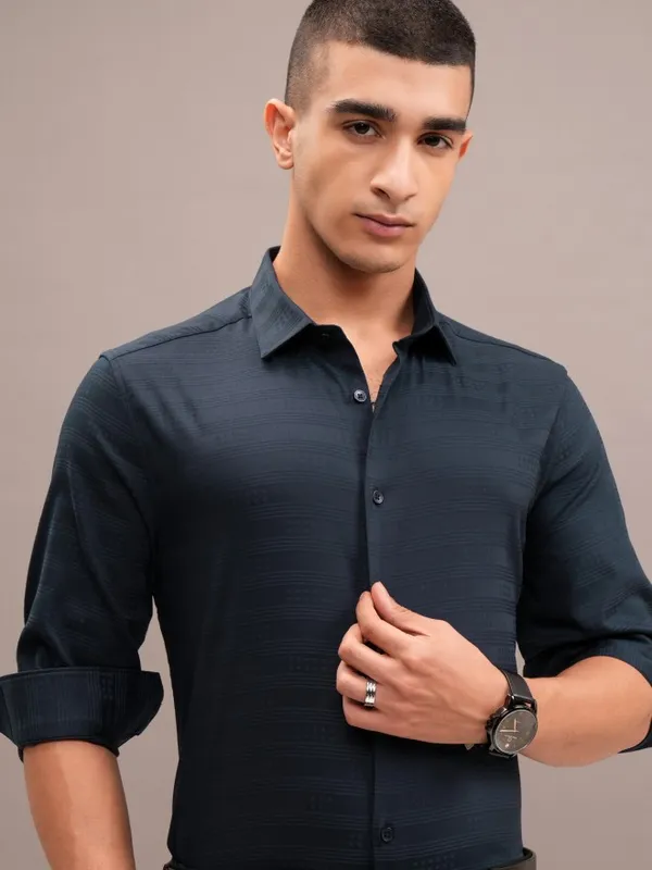 Highlander Men Navy Blue Striped Slim Fit Casual Shirt