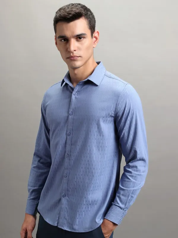 Men Slim Fit Casual Shirt