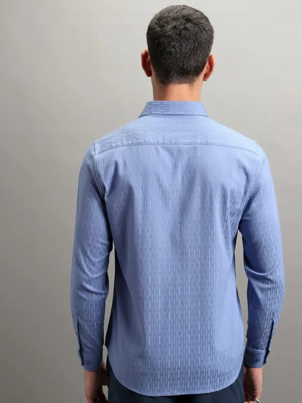 Highlander Men Blue Textured Slim Fit Casual Shirt