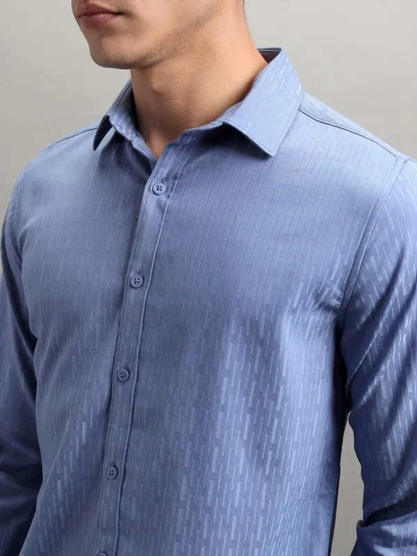 Highlander Men Blue Textured Slim Fit Casual Shirt