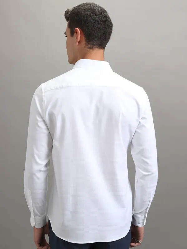 Highlander Men White Textured Slim Fit Casual Shirt