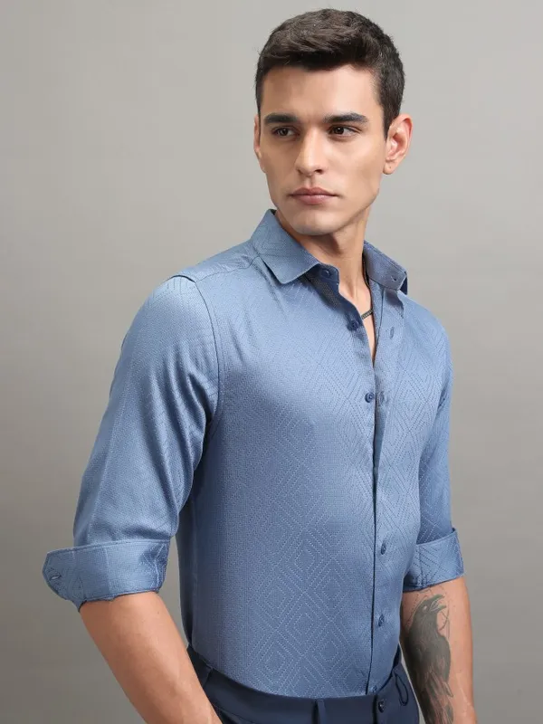 Highlander Men Blue Textured Slim Fit Casual Shirt