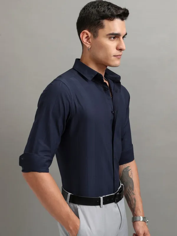 Highlander Men Navy Blue Striped Slim Fit Casual Shirt