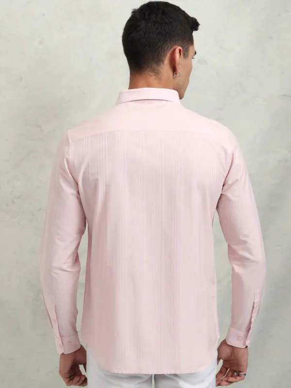 Highlander Men Pink Striped Slim Fit Casual Shirt