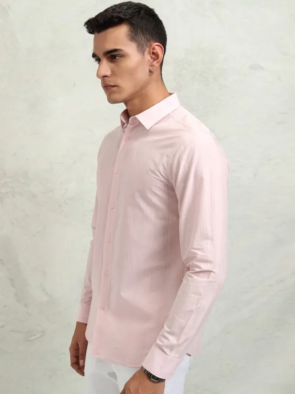Highlander Men Pink Striped Slim Fit Casual Shirt