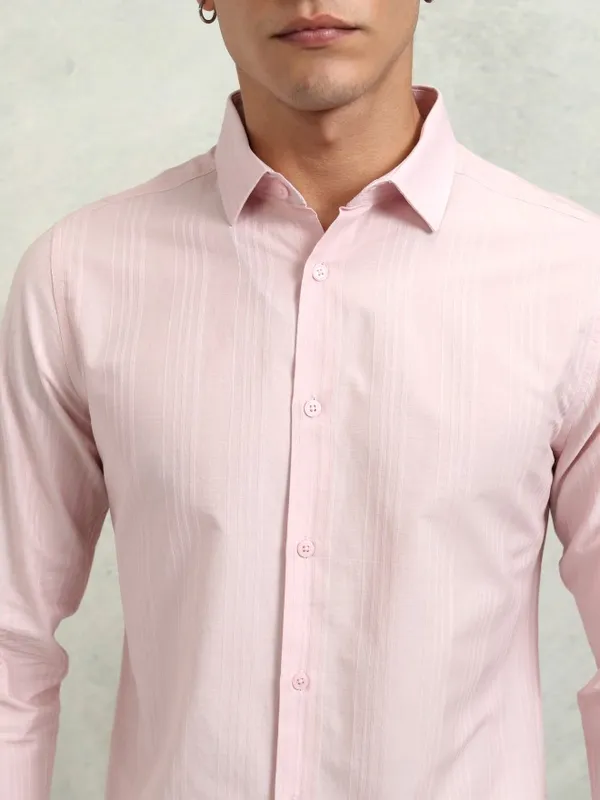 Highlander Men Pink Striped Slim Fit Casual Shirt