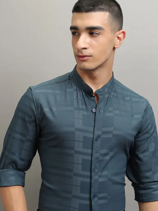 Highlander Men Teal Printed Regular Fit Casual Shirt
