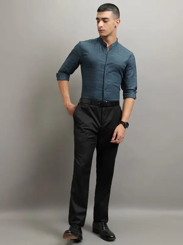 Highlander Men Teal Printed Regular Fit Casual Shirt