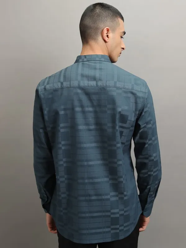 Highlander Men Teal Printed Regular Fit Casual Shirt