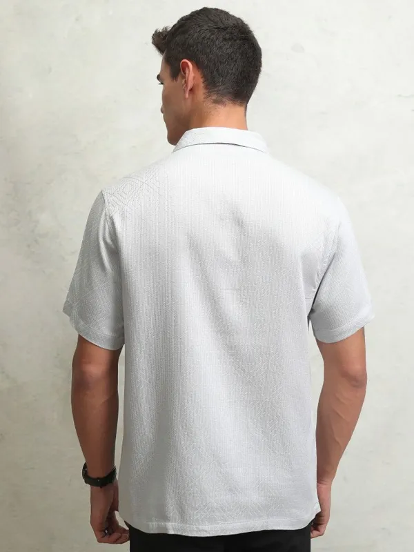 Highlander Men Grey Textured Relaxed Fit Casual Shirt