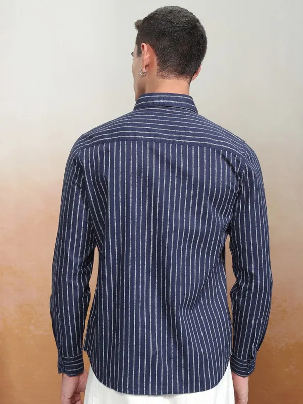 Highlander Men Navy Blue Striped Regular Fit Casual Shirt