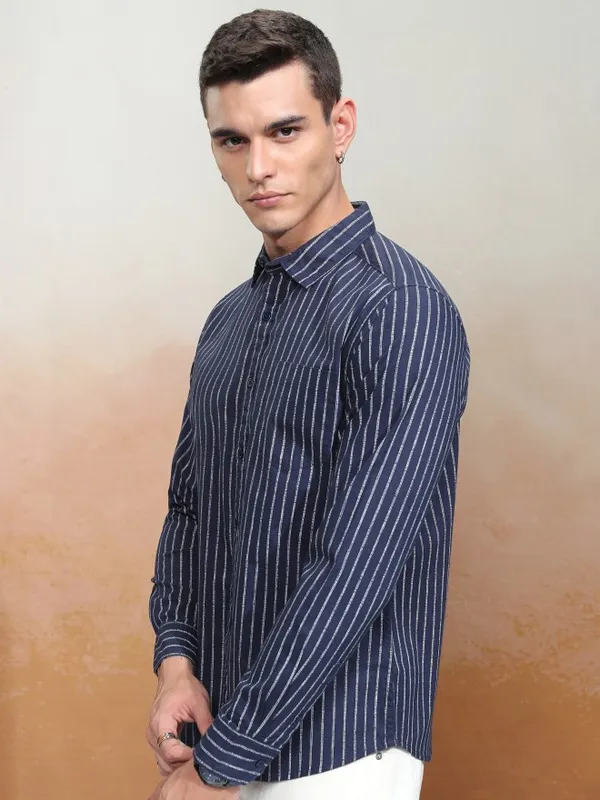 Highlander Men Navy Blue Striped Regular Fit Casual Shirt