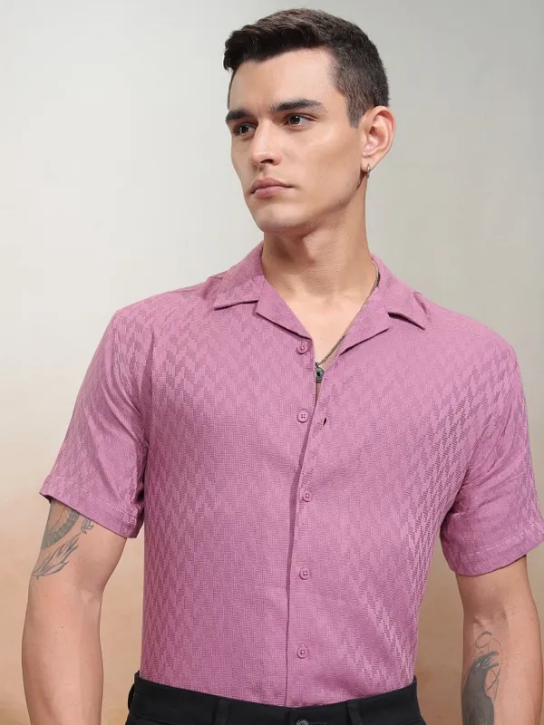 Highlander Men Pink Textured Relaxed Fit Casual Shirt
