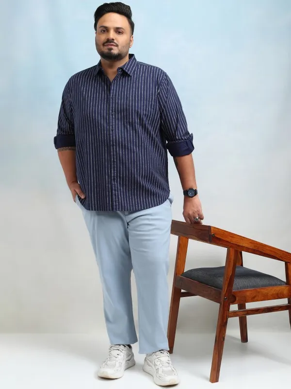 Xtra Ordinary By Highlander Men Navy Blue Striped Regular Fit Casual Shirt
