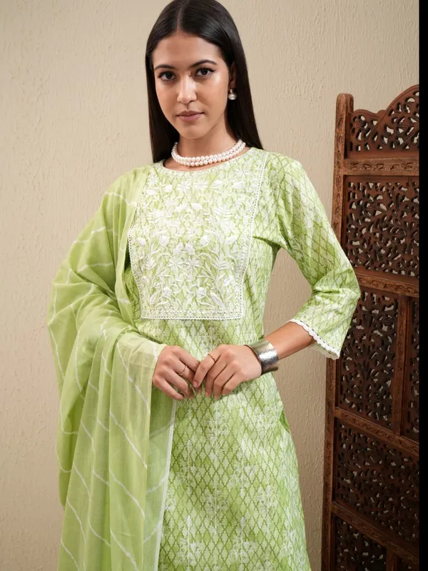 Vishudh Women Green Embroidered Straight Kurta With Pants And Dupatta