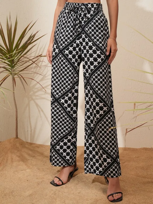 Tokyo Talkies Women Black Top With Trousers Co-Ords