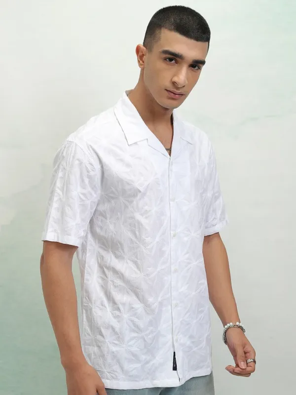 Highlander Men Black Embroidered Relaxed Fit Casual Shirt