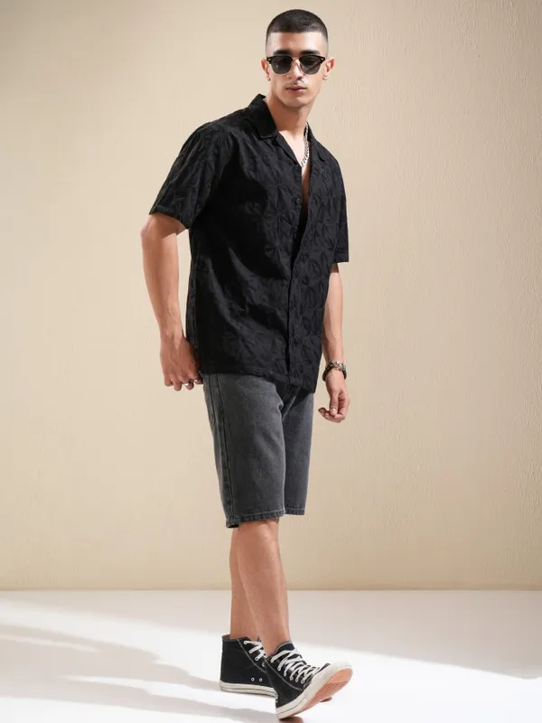 Highlander Men Black Textured Relaxed Fit Casual Shirt