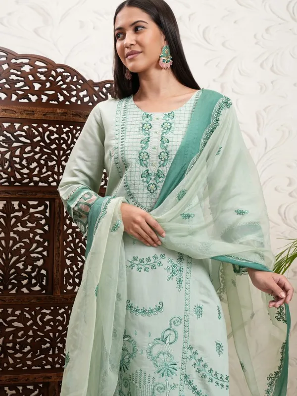 Vishudh Women Green Embroidered Kurta With Trouser And Dupatta